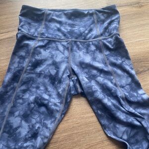 Athleta tie dye leggings